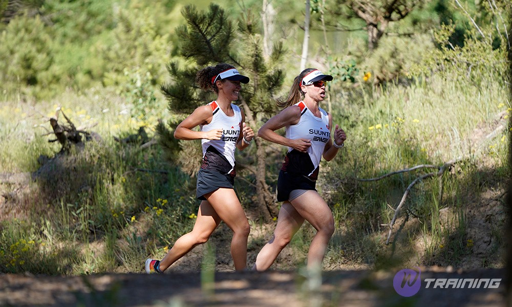 two women aare running 4-week 10K training plan